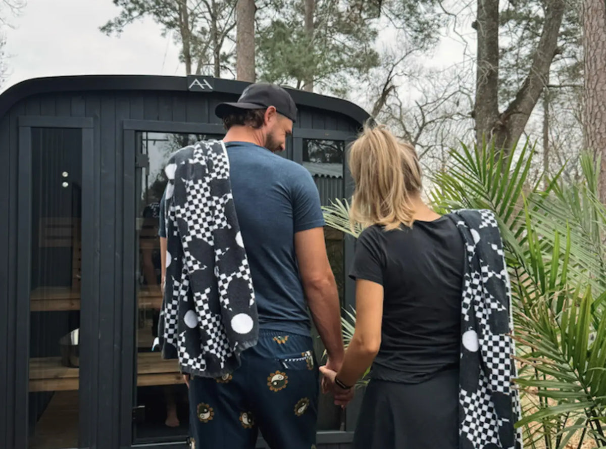 Almost Heaven BlackWater 4 Person Cube Sauna