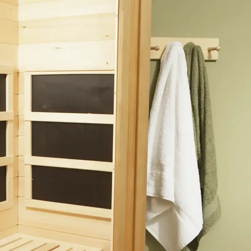 Finnleo Clothes Hook: 4-peg, Hemlock