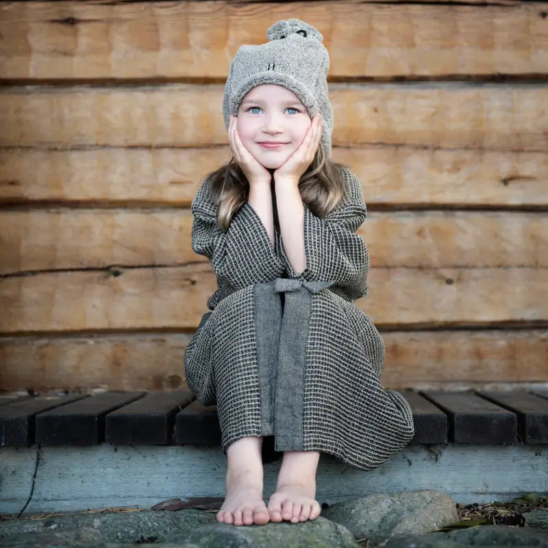 Finnleo Sauna Hat: Linen, Terry Finnleo FinnleoSaunaHat03.webp