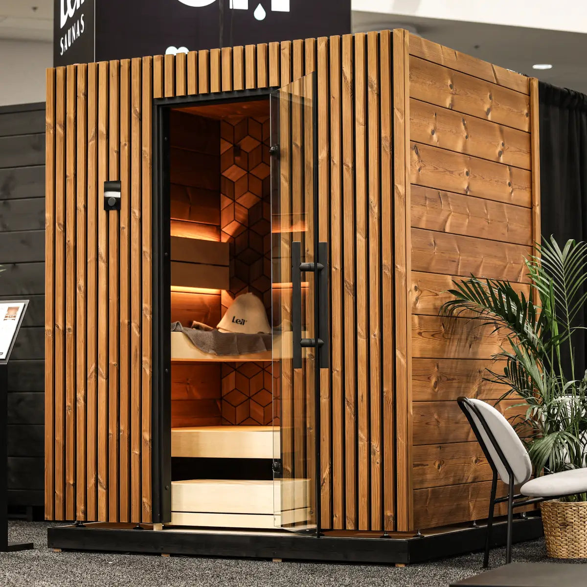 Leil® Como 4-180 4 Person Indoor Sauna Kit Leil® Saunas Leil_Como4-1804PersonIndoorSaunaKit_3.webp